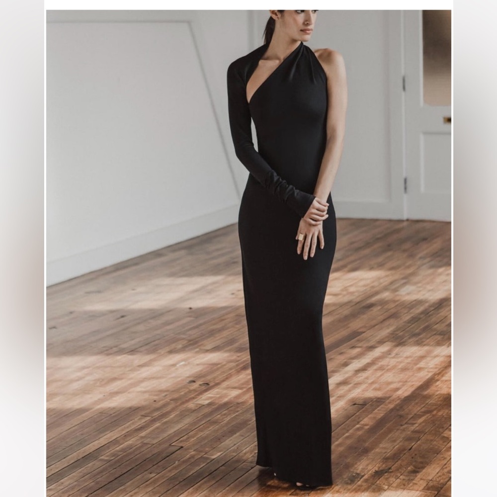 Brand new one sleeve dress